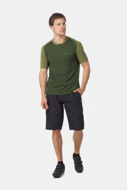 Endura Gv500 Foyle Bike Shirt 10 Endura Gv500 Foyle Bike Shirt -Meindl Fietsshirts Winkel 2009015569609 012 nl