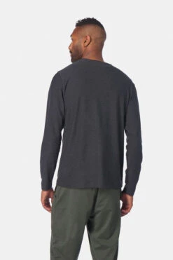 Vuori L/S Strato Tech Tee 7 Vuori L/S Strato Tech Tee -Meindl Fietsshirts Winkel 2210003578354 012 nl